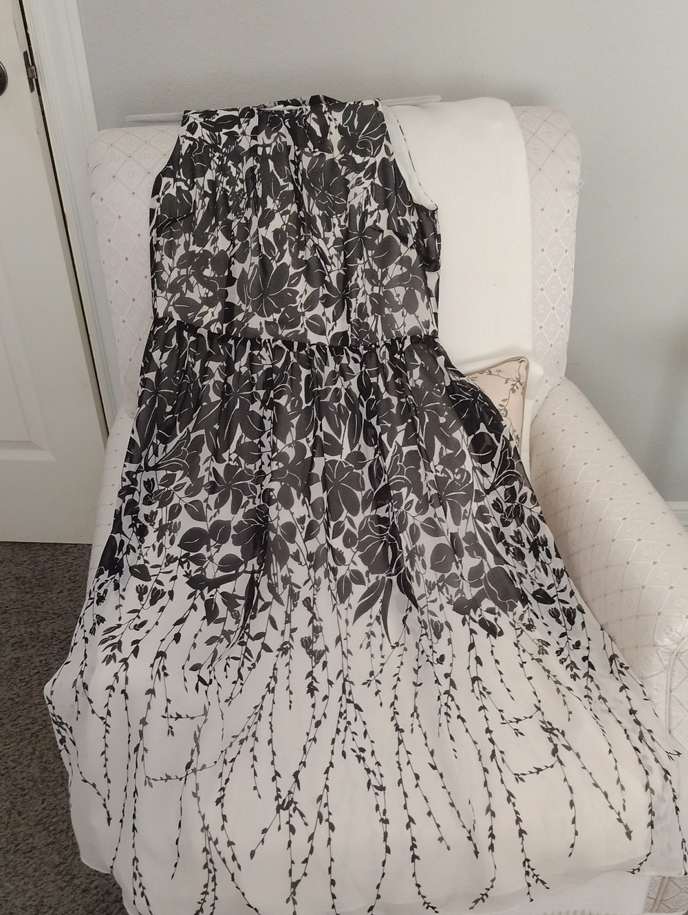 Talbots Sleeveless Black and White Floral Midi Dress